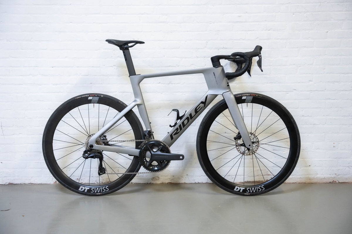 Rennrad "Ridley Noah 3.0 mit Shimano Ultegra DI2 2x12sp" grau metallic