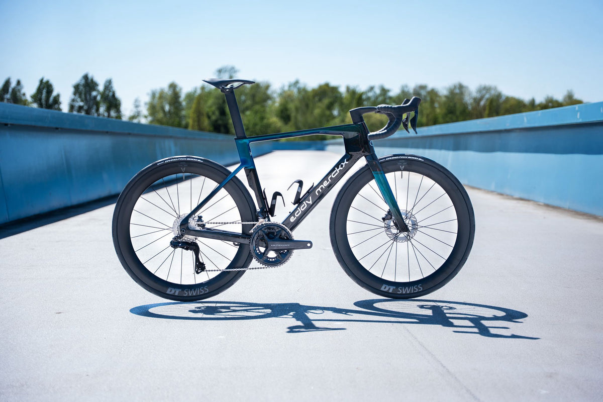 Rennrad "Eddy Merckx 525R mit Shimano Ultegra  DI2 2x12sp" UD Carbon