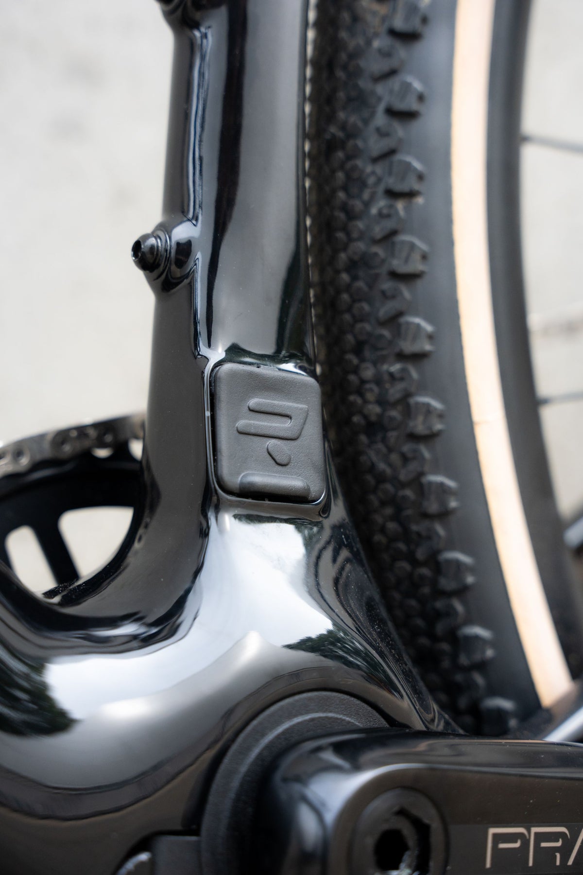 Gravelbike "Ridley E-ASTR mit Sram Rival XPLR 1x13" Grau