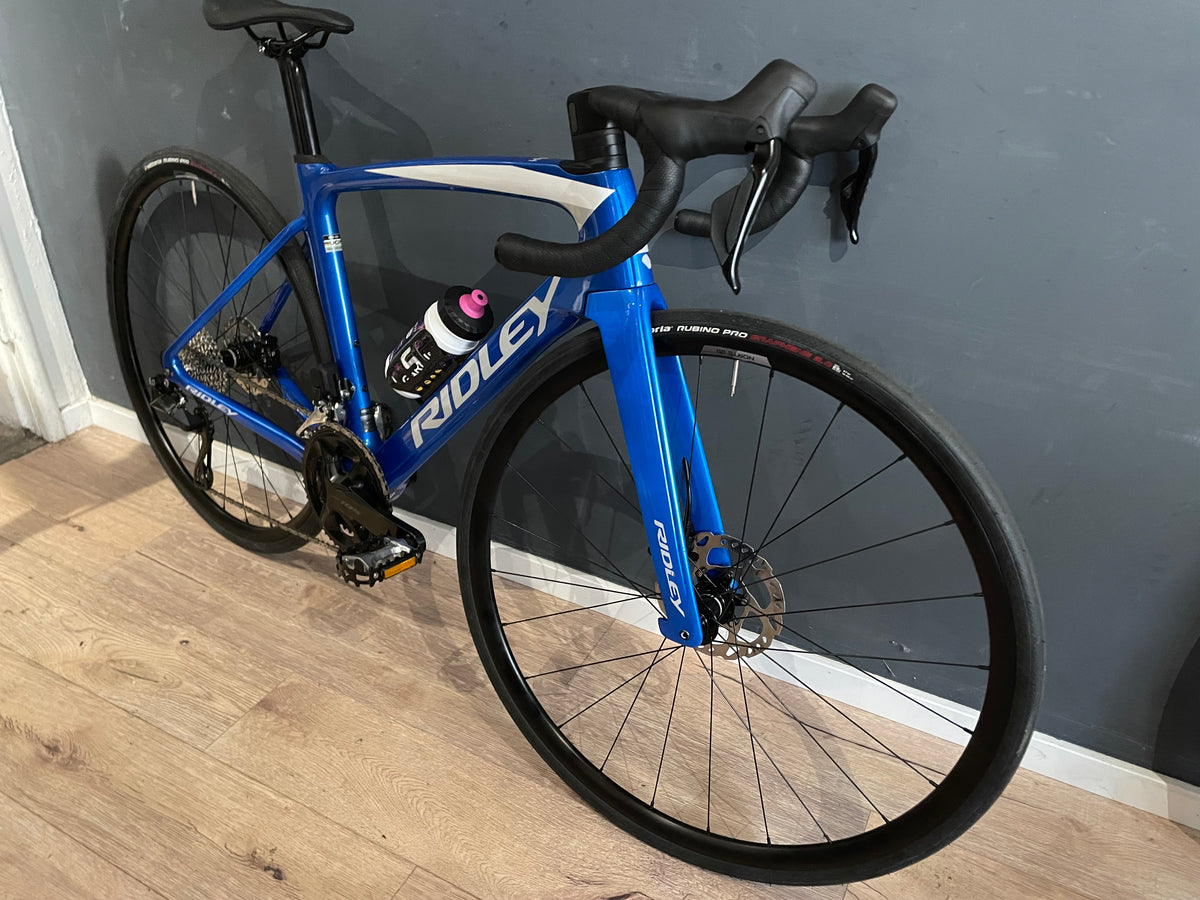 Testbike: Rennrad "Ridley Noah mit Shimano 105 DI2" Blau/ Nenngröße XS