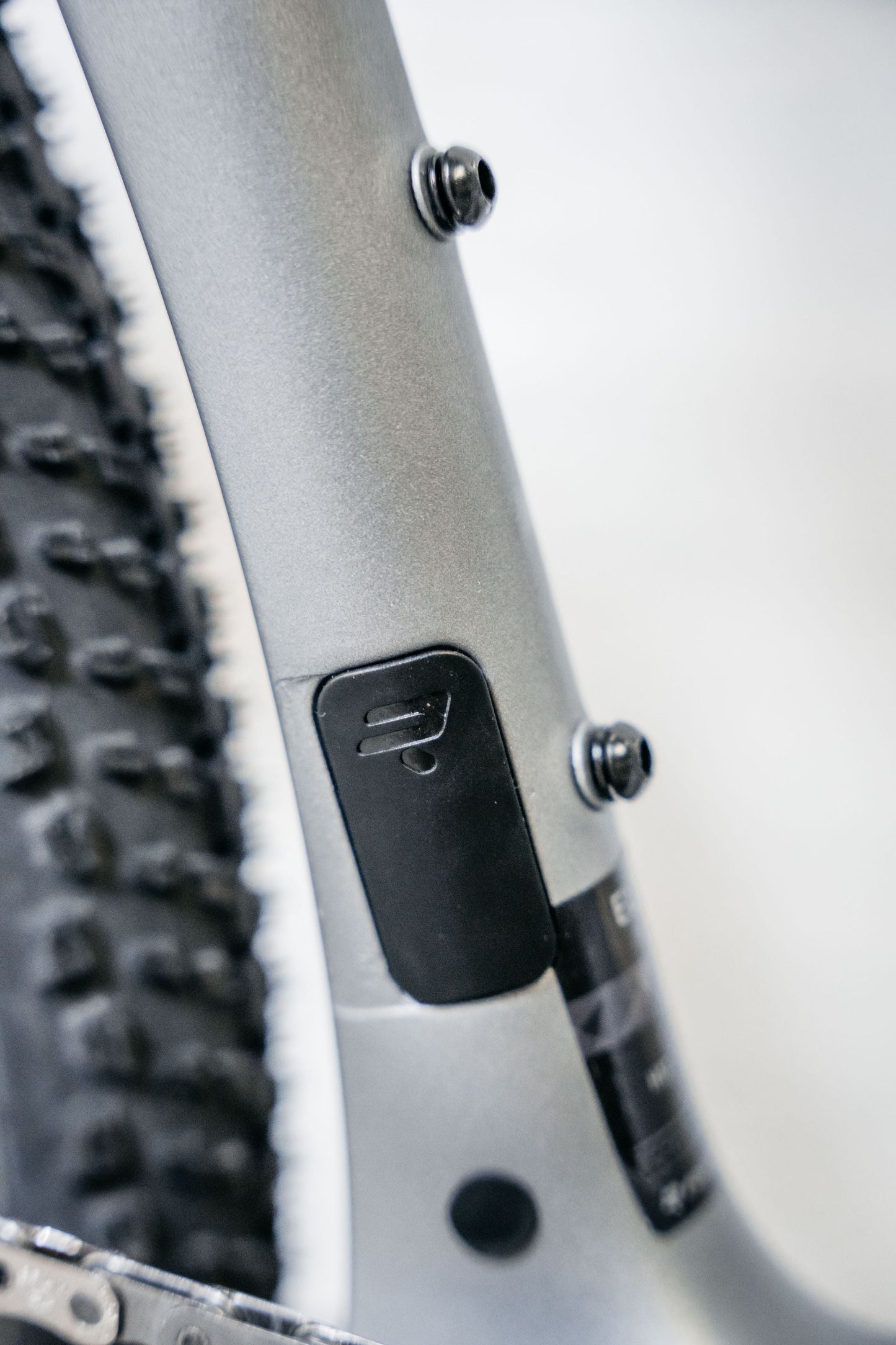 Gravelbike "Ridley ASTR mit GRX600 2x12 Speed" Empress Grey Metallic