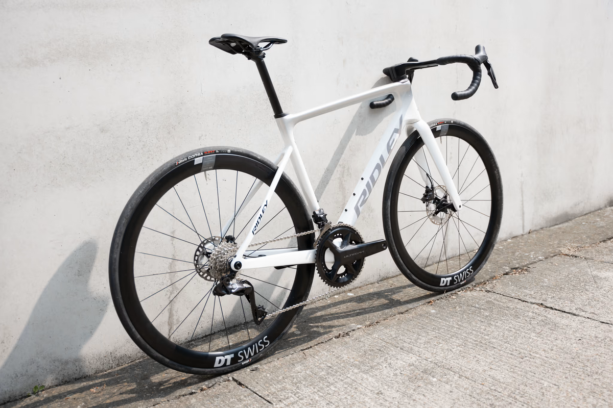 Rennrad "Ridley Falcn mit Shimano 105 DI2 2x12s" Weiß