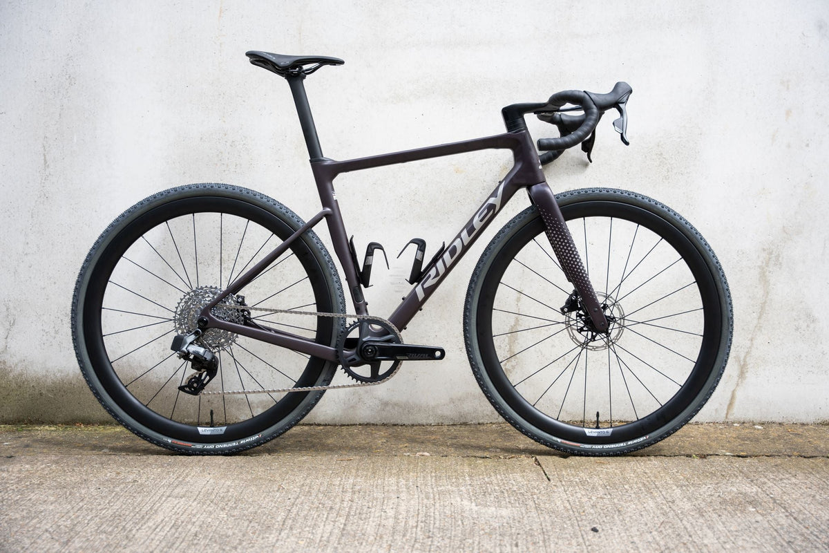 Gravelbike "Ridley GRIFN RS SRAM Force AXS XPLR 1x12" Dark Plum Metallic