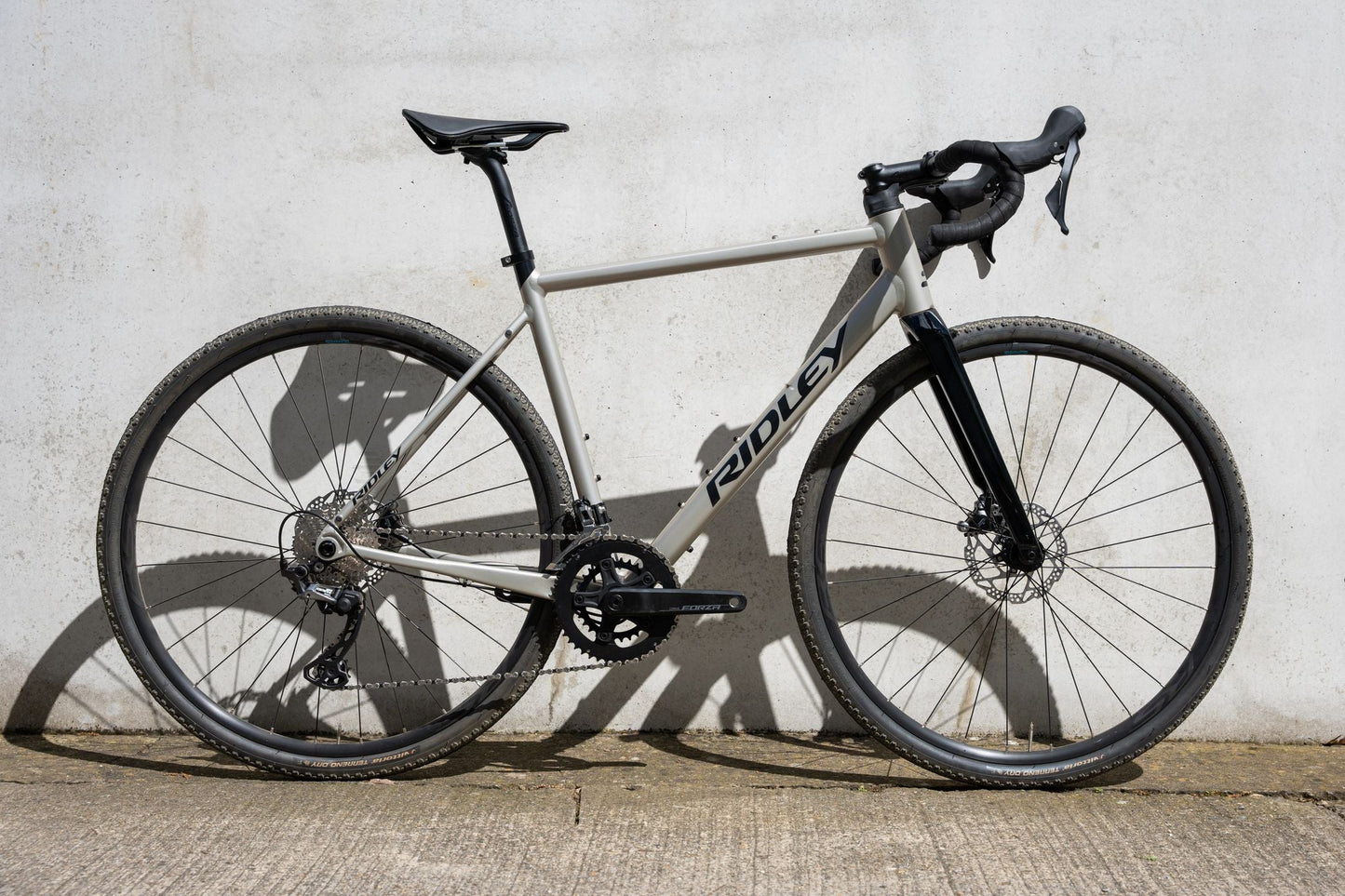 Gravelbike "Ridley GRIFN A Shimano GRX 600 2x12sp" Silber