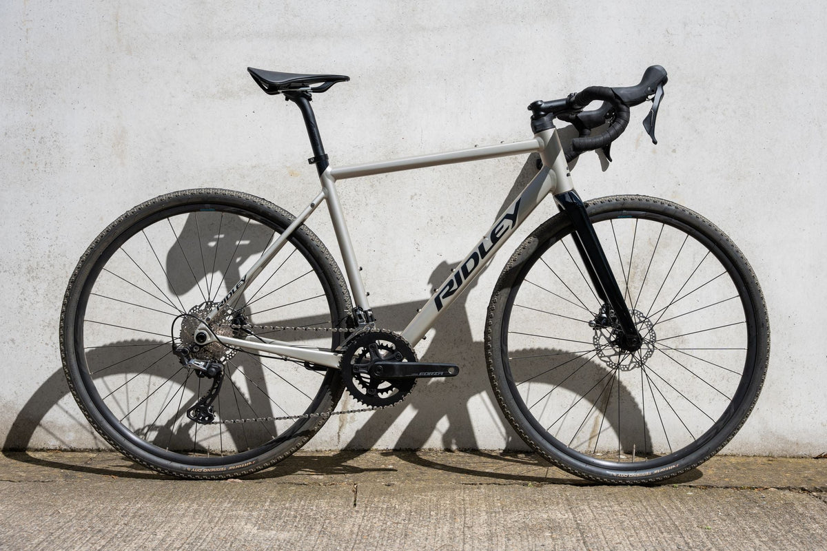 Gravelbike "Ridley GRIFN A Shimano GRX 400 2x10sp" Silber