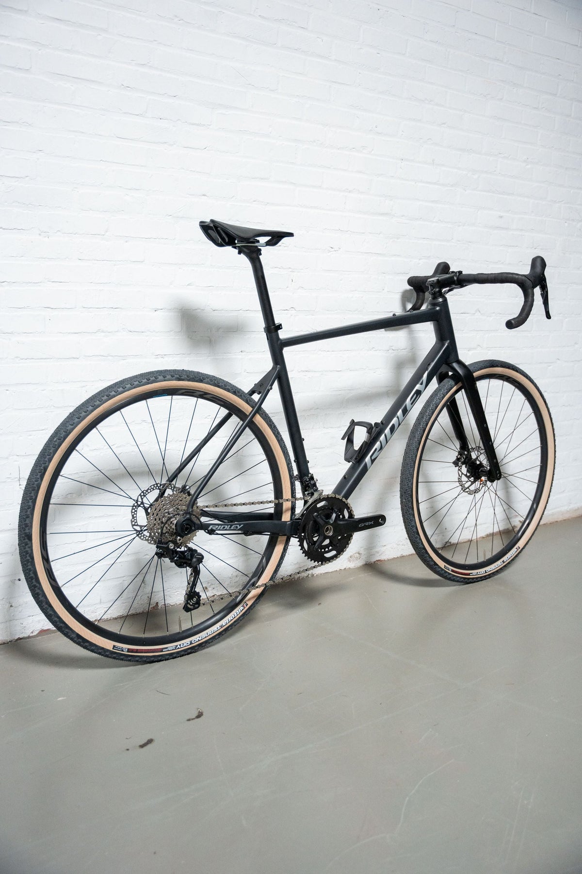 Gravelbike "Ridley Kanzo Adventure Alu Shimano GRX 400 2x10sp" Schwarz