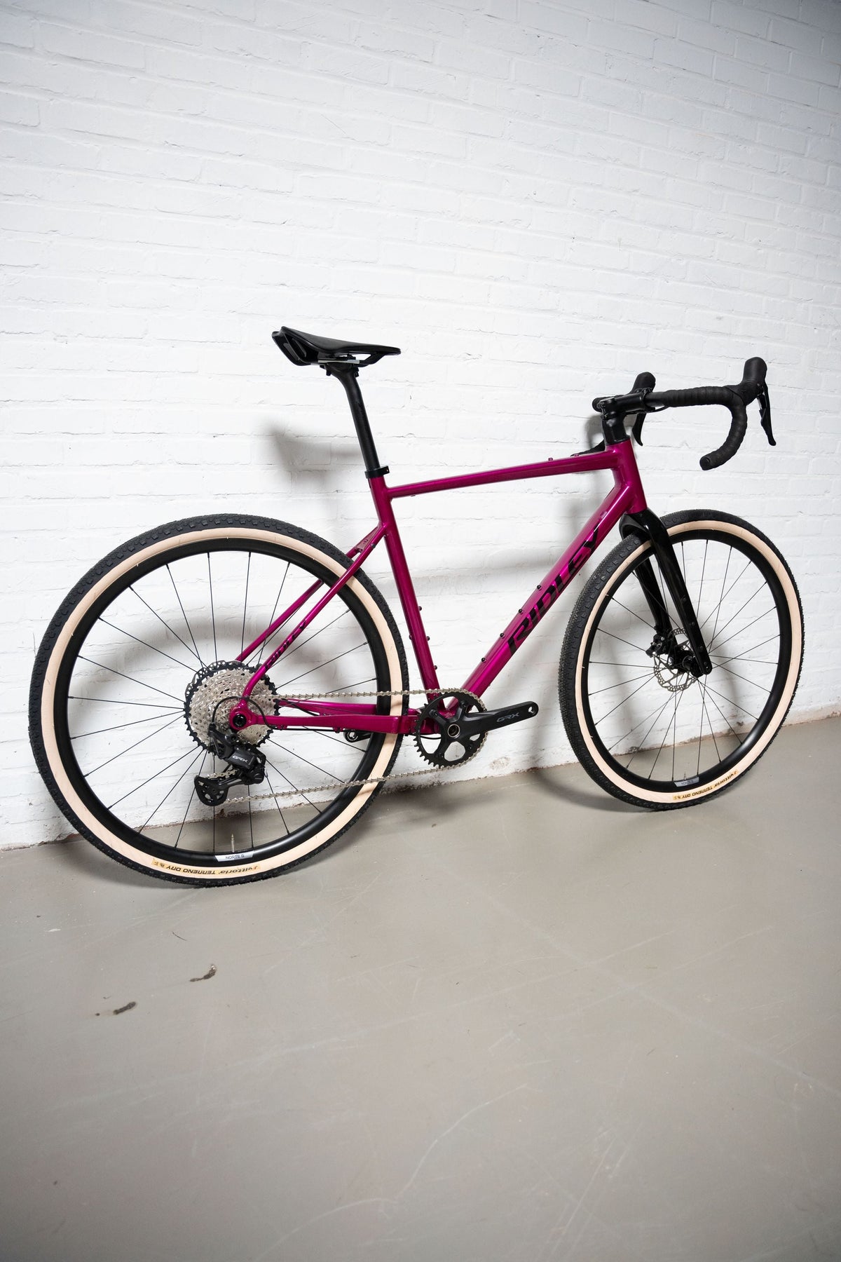 Gravelbike "Ridley Kanzo Adventure Alu Shimano GRX 400 2x10sp" Jazzberry Jam Metallic