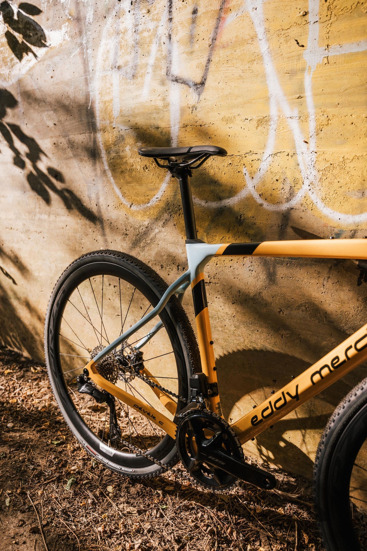 Gravelbike "Eddy Merckx Pévèle Carbon mit Shimano GRX800 2x12sp" Grün Gelb