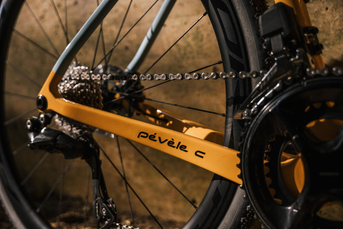 Gravelbike "Eddy Merckx Pévèle Carbon mit Shimano GRX800 2x12sp" Grün Gelb